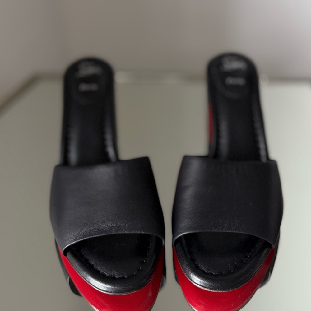 New CHRISTIAN LOUBOUTIN Jane leather mules 39.5 $885 - Picture 11 of 16